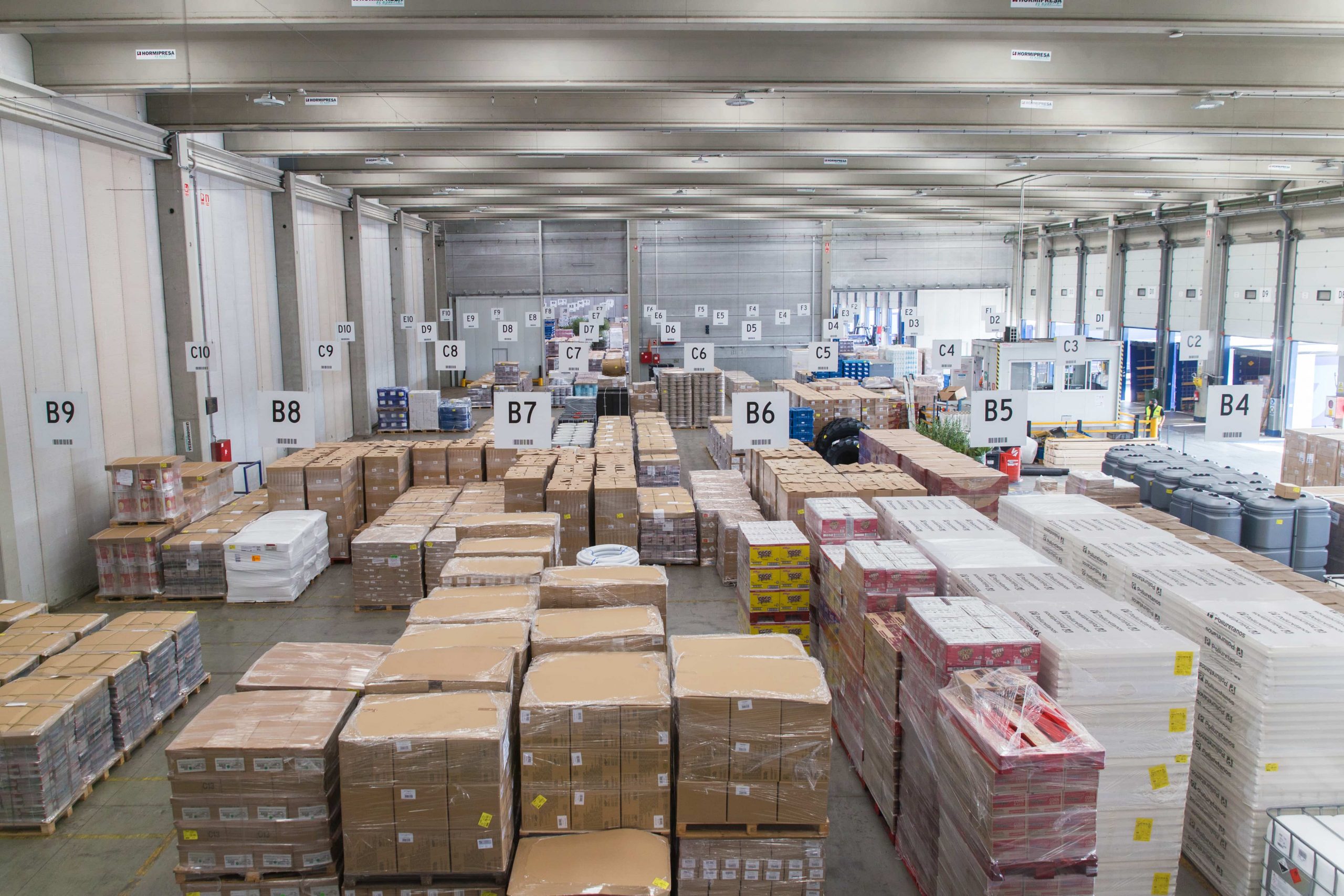 Multi-client warehouse in Pont de Molins (ES)